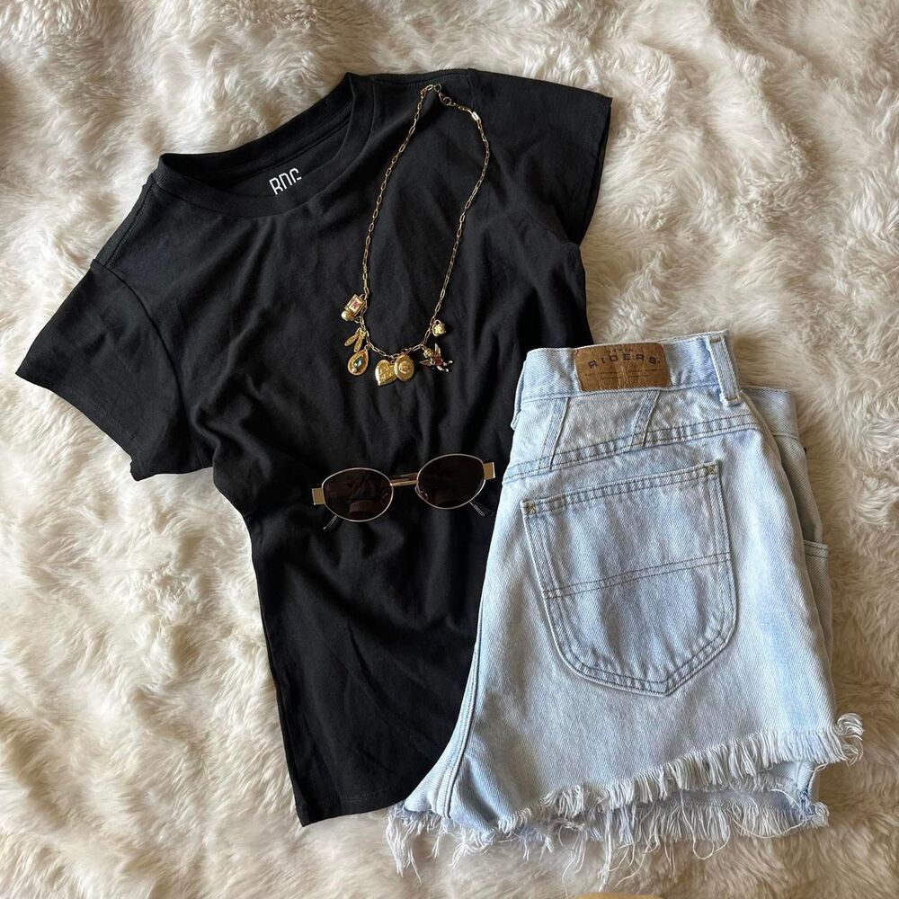 Bdg Women's Black and Blue T-shirt